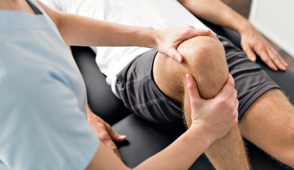 How a Pain Specialist Can Help With Your Knee Pain in Singapore