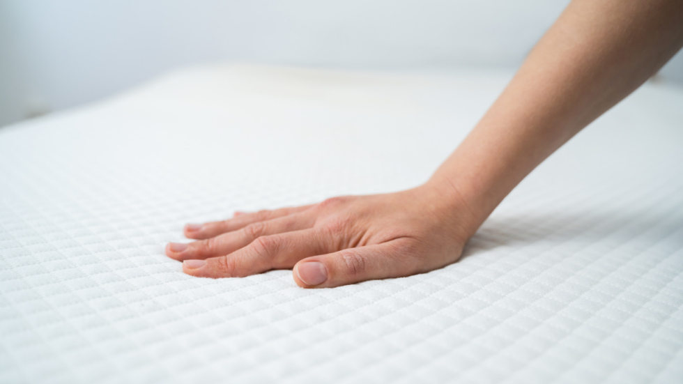 The Role of Mattress Firmness in Back Pain Relief 