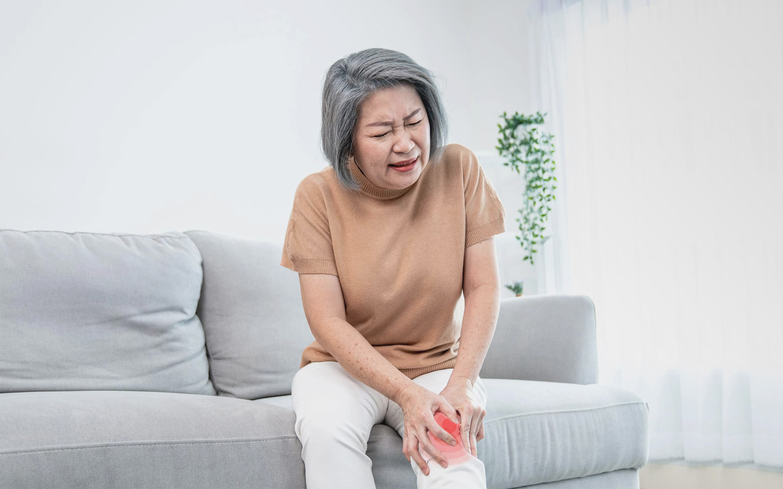 Knee Pain in Your 60s: Dr Pain explains what causes persistent knee pain and how to treat it safely