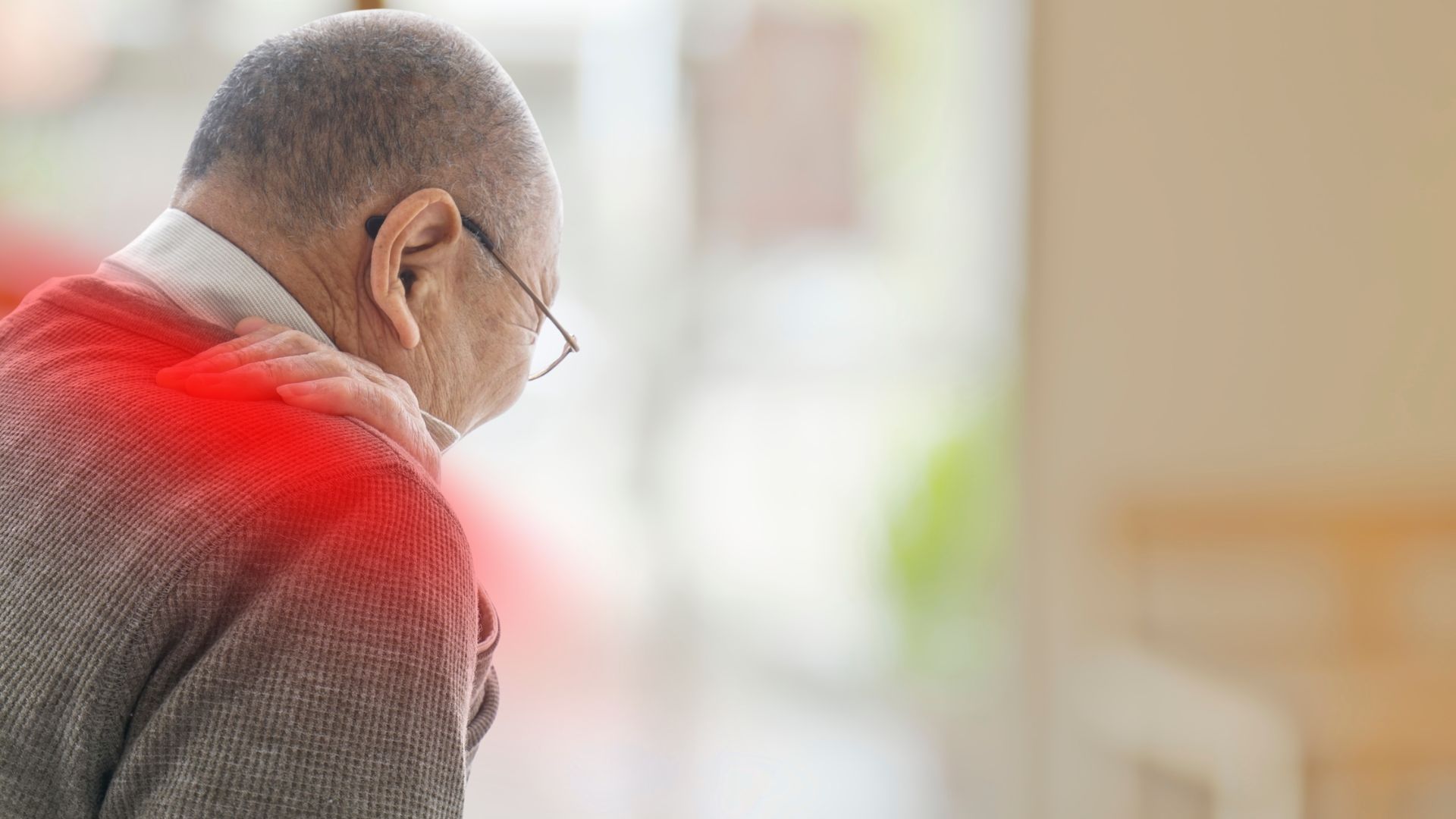 Dr. Bernard Lee Was Featured in Lianhe Wanbao for His Expertise on Frozen Shoulder